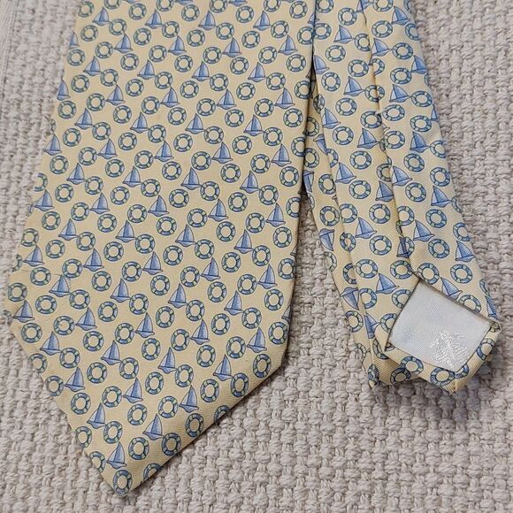 Brooks Brothers Pure Silk Yellow Nautical Themed Men's Necktie - Picture 3 of 9